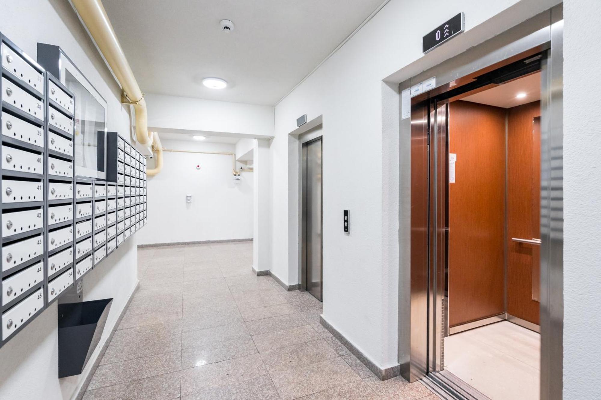 Urban Nest Studio Bucarest Esterno foto